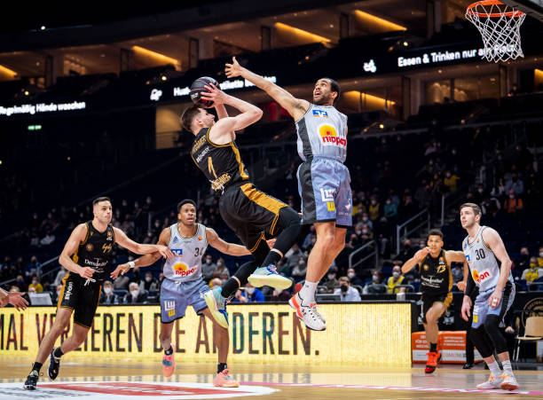 整与财政压 整与财政压