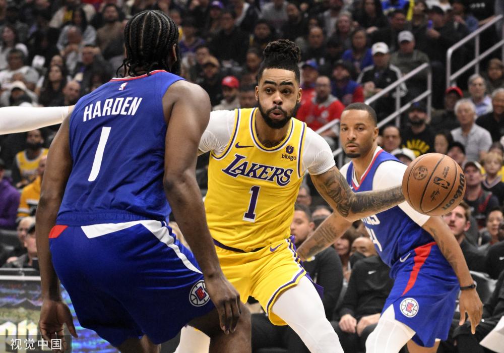 转换防守仍 转换防守仍